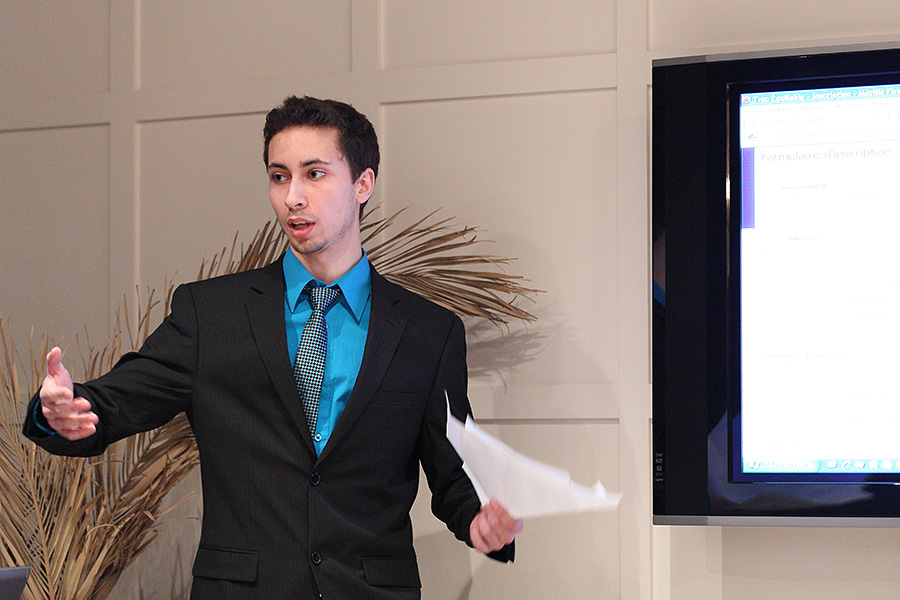 Cliquer pour voir l'image suivante